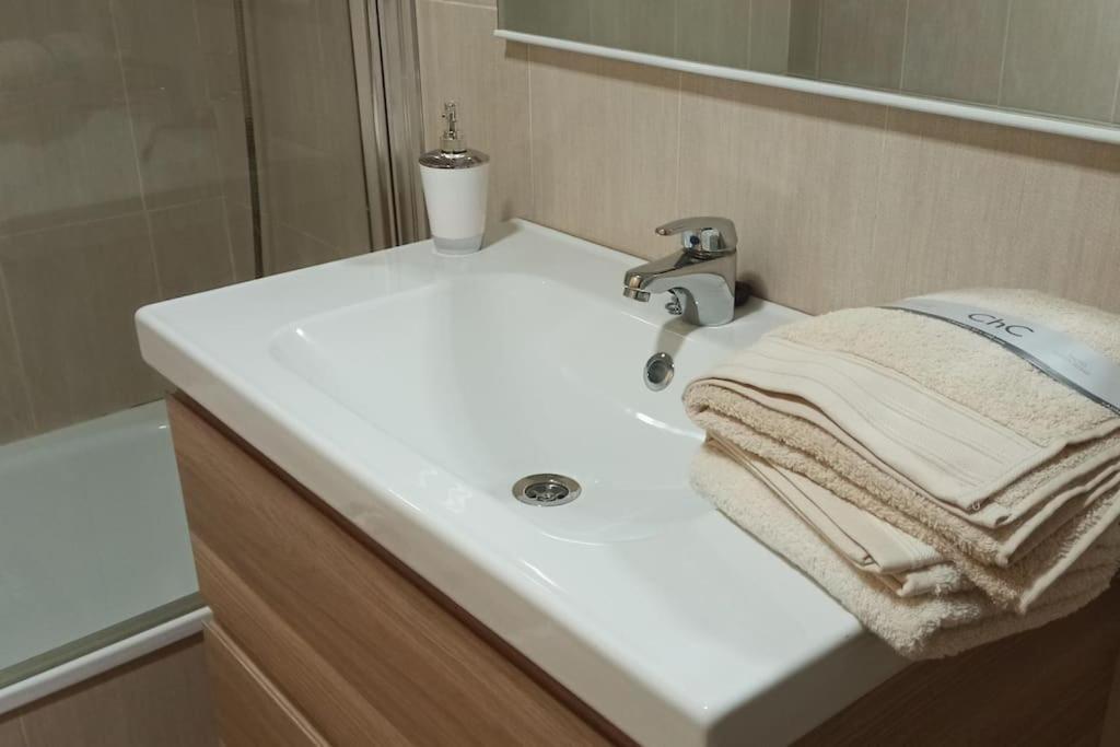 Atico En Paiporta Con 2 Grandes Terrazas Apartment Valencia Exterior photo